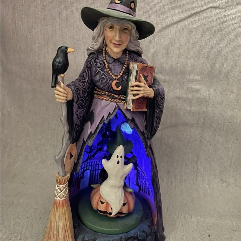 Jim Shore Purple Witch 'Midnight Mischief' Figurine - Picture 3 of 5